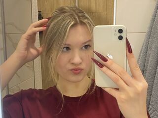 naughty video chat SkyeDavi