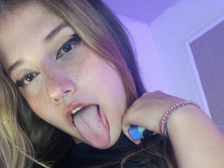 topless webcamgirl SofiiaVance