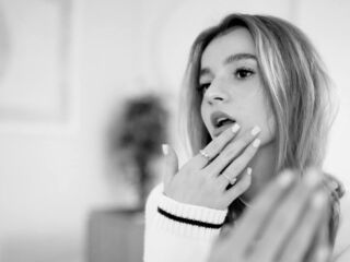 hot web cam show StaceeyBrown