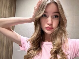 cam girl playing with dildo StephanieMeeter