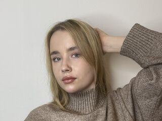 masturbating cam girl TeishaCaram