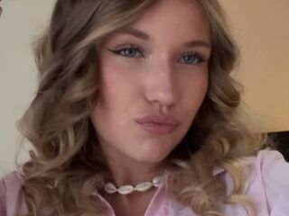 girl camsex ThomasineKemery