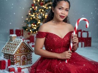 naked camgirl fingering pussy TrixieSaisem