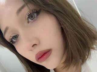 camwhore masturbating with vibrator VanBobic