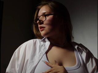 live sexcam WhiteeChloee