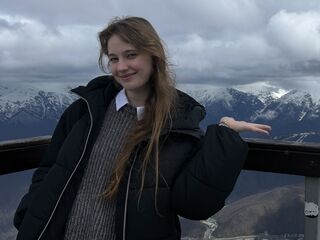 hot cam girl spreading pussy WillowMatuska