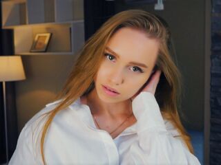 webcamgirl WilonaFurr