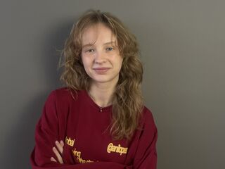chat room live show WinnifredMckowen