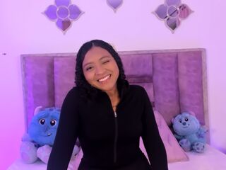 shower live cam YinethMontenegro